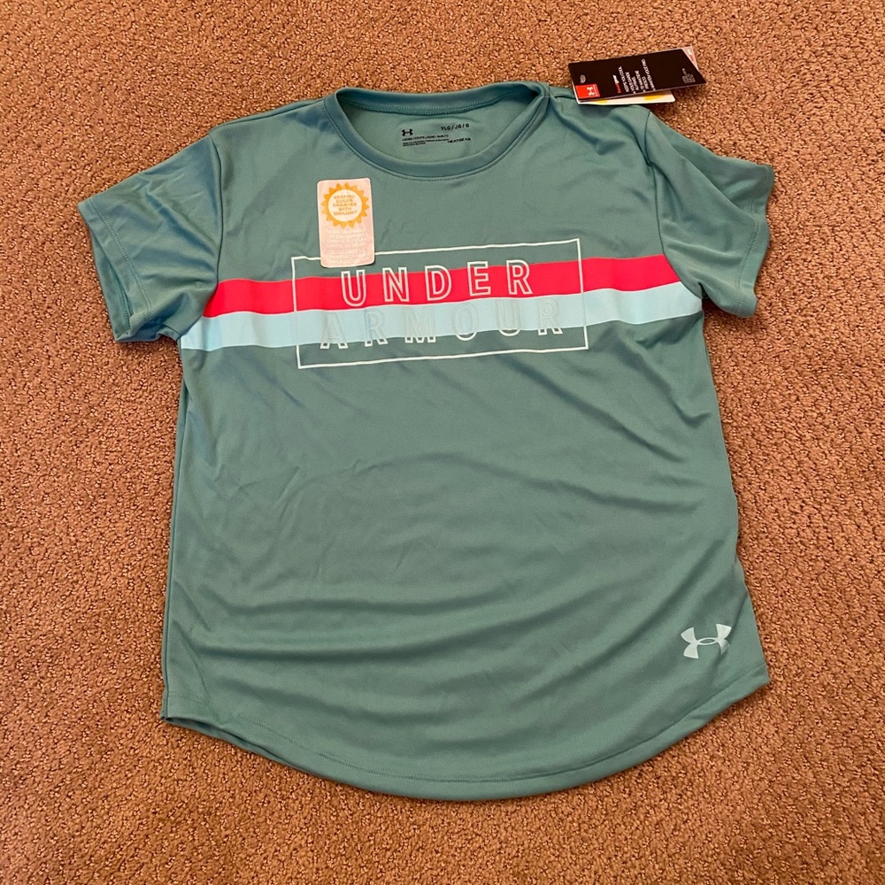 NWT Under Armour girls shirt. Size large